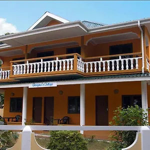Bed & Breakfast Georgina's ***